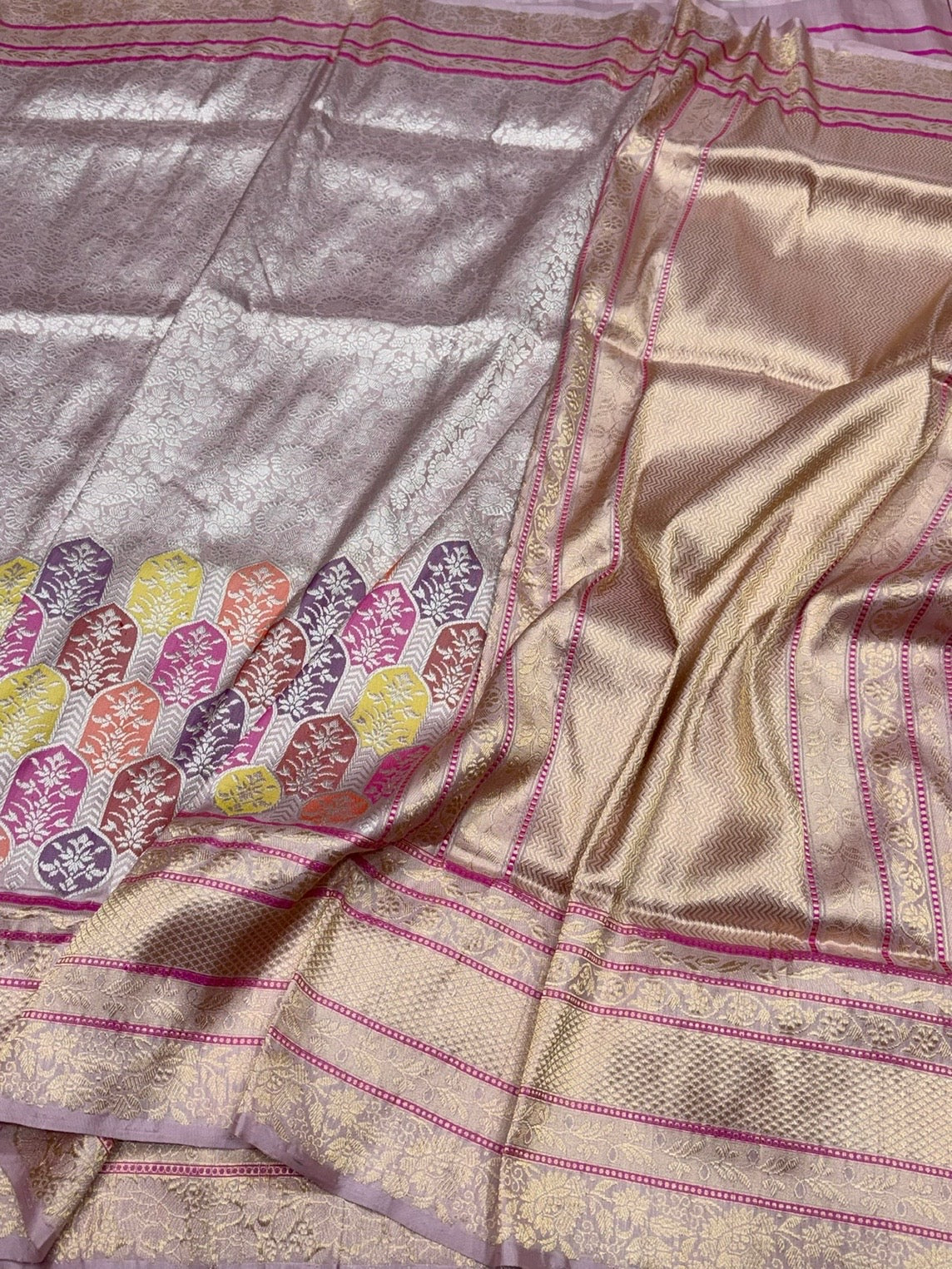 Pinkish-Lilac Handwoven Pure Banarasi Silk Saree