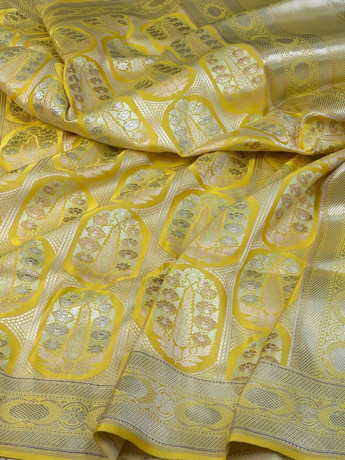 Yellow Handwoven Pure Banarasi Satin Silk Saree