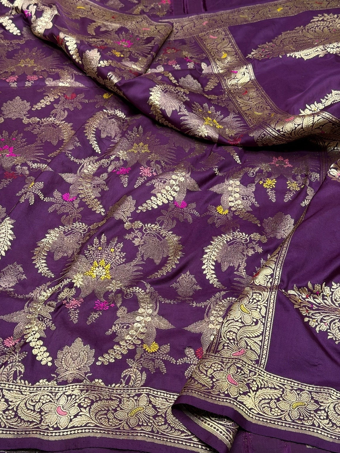 Magenta Handwoven Pure Banarasi Silk Saree – Kadwa Weave in 100% Katan Mulberry Silk