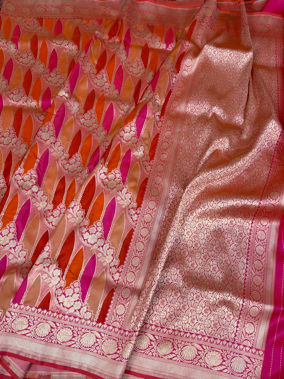 Orangish Pink Rangkaat Banarasi Pure Katan Silk Saree
