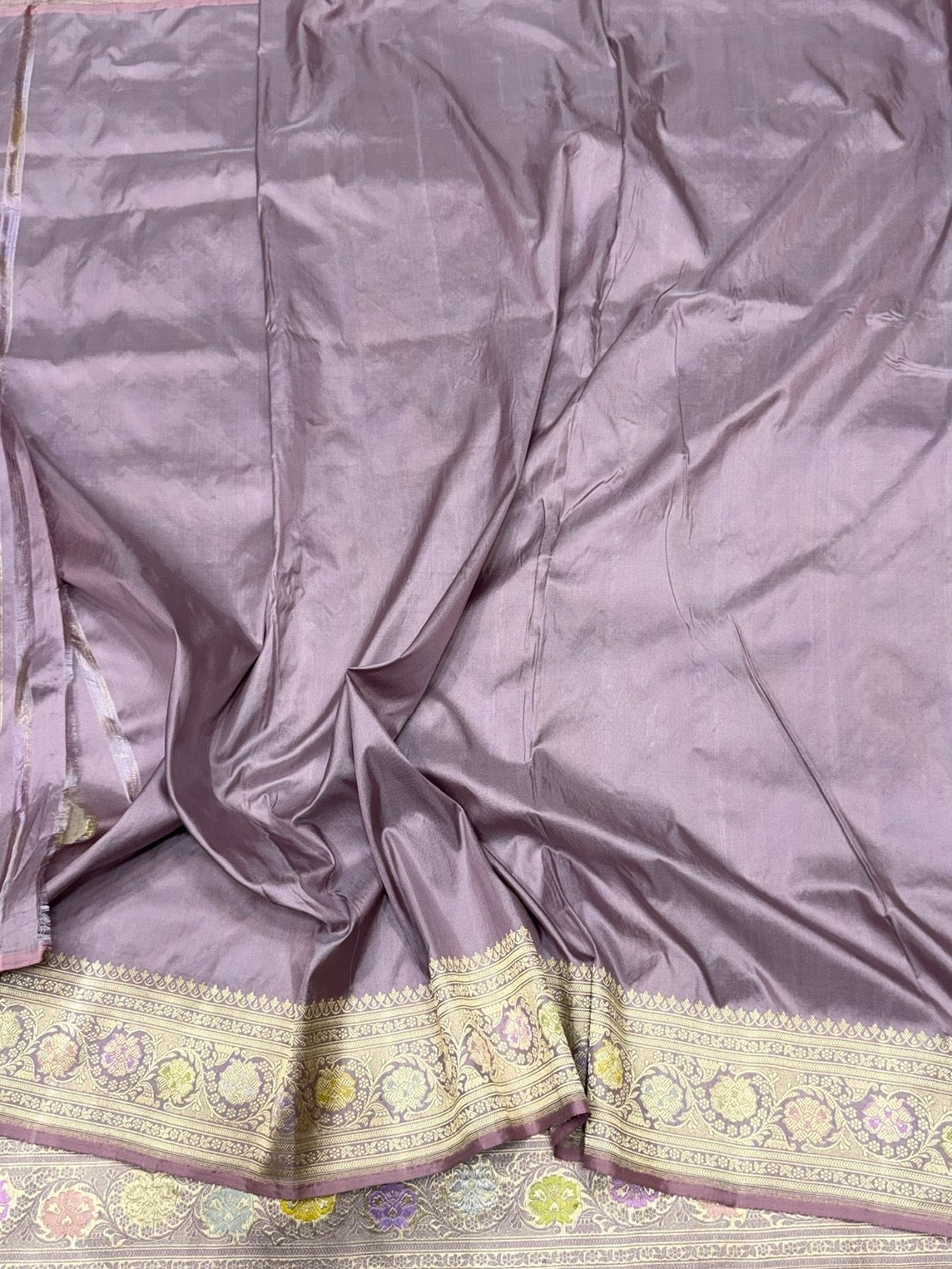 Mauve Handwoven Pure Banarasi Rangkaat Silk Saree – Pure Katan Silk