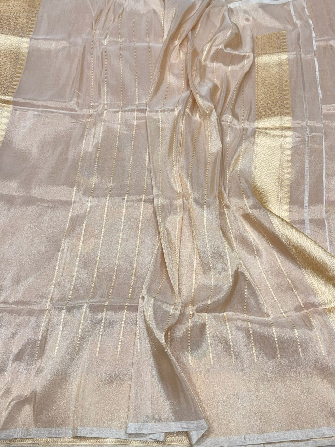 Rose Gold Handwoven Pure Banarasi Tissue Saree – Kadwa Weave in 100% Katan Tissue Silk