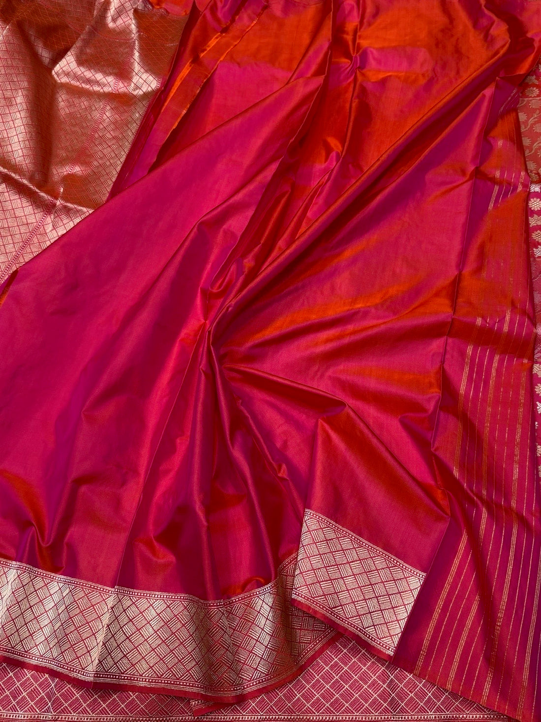 Orangish Pink Handwoven Pure Banarasi Silk Saree – Katan Silk | Kadwa Weave | Elegant Traditional Banarasi Saree