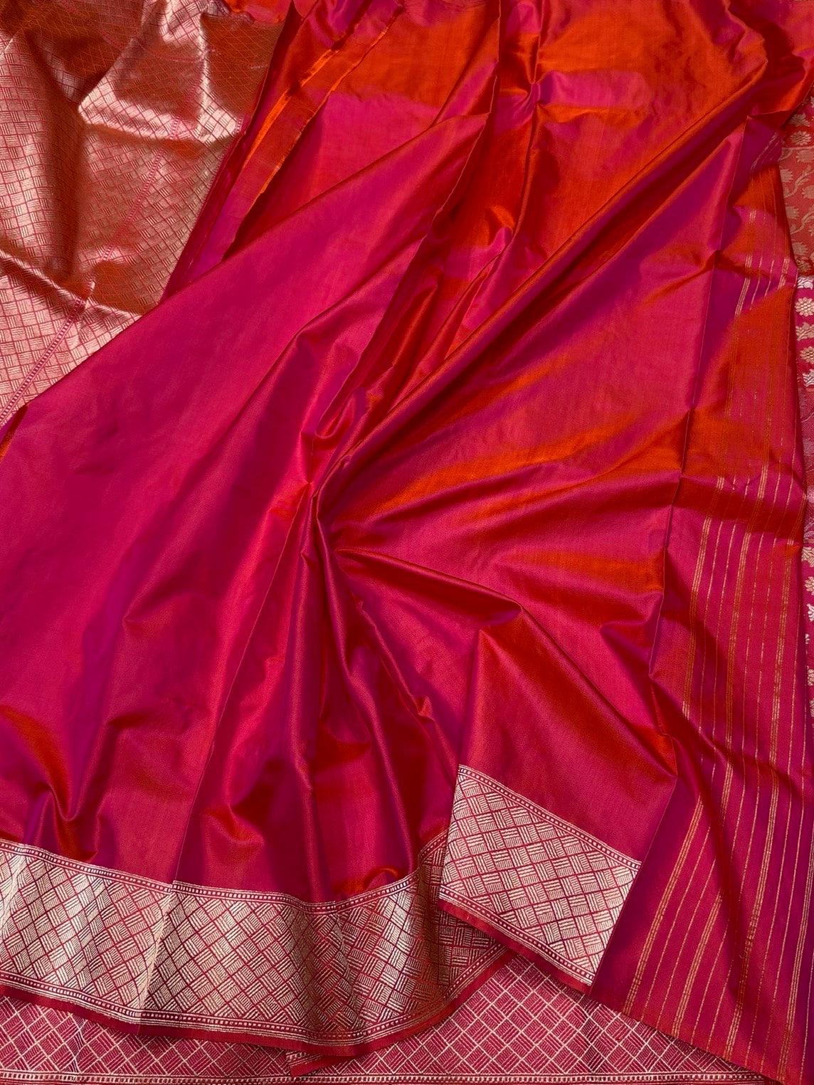 Orangish Pink Handwoven Pure Banarasi Silk Saree – Katan Silk | Kadwa Weave | Elegant Traditional Banarasi Saree