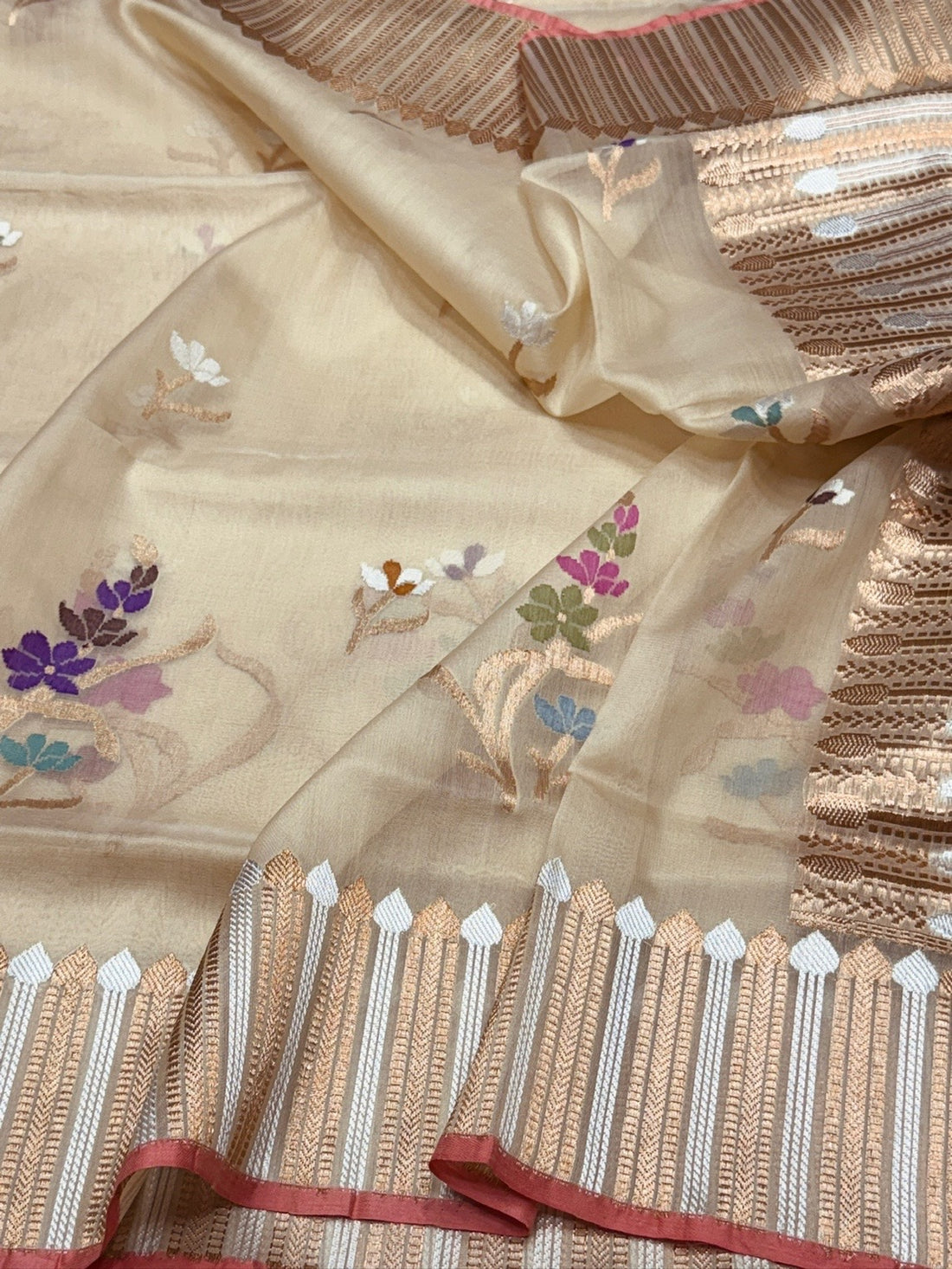 Cream Handwoven Pure Ektara Organza Silk Saree