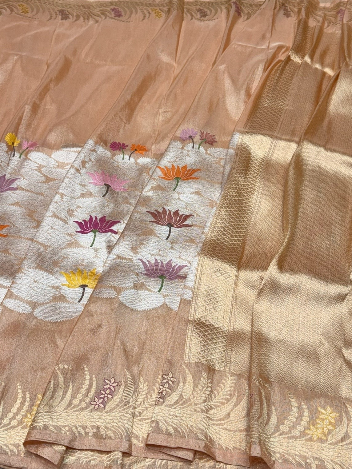 Champagne Beige Handwoven Pure Banarasi Tissue Silk Saree – Kadwa Lotus Motif | Authentic Katan Tissue Handloom