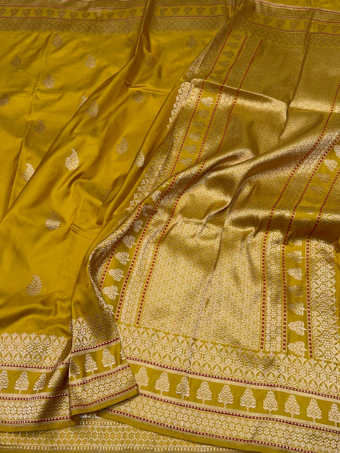 Mustard Yellow Handwoven Pure Banarasi Ektara Silk Saree