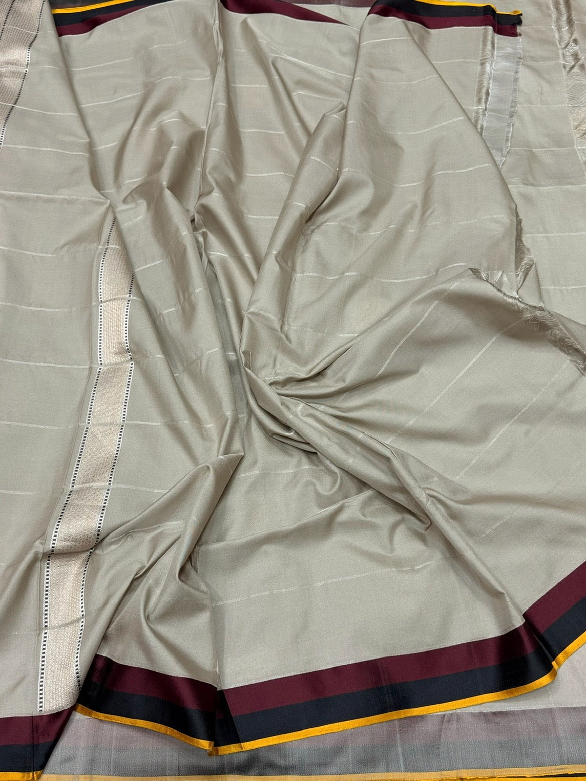 Light Champagne Beige Handwoven Pure Banarasi Ektara Silk Saree with Satin Border – Kadwa Weave | Authentic Banaras Handloom