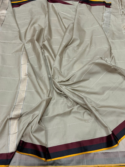 Light Champagne Beige Handwoven Pure Banarasi Ektara Silk Saree with Satin Border – Kadwa Weave | Authentic Banaras Handloom