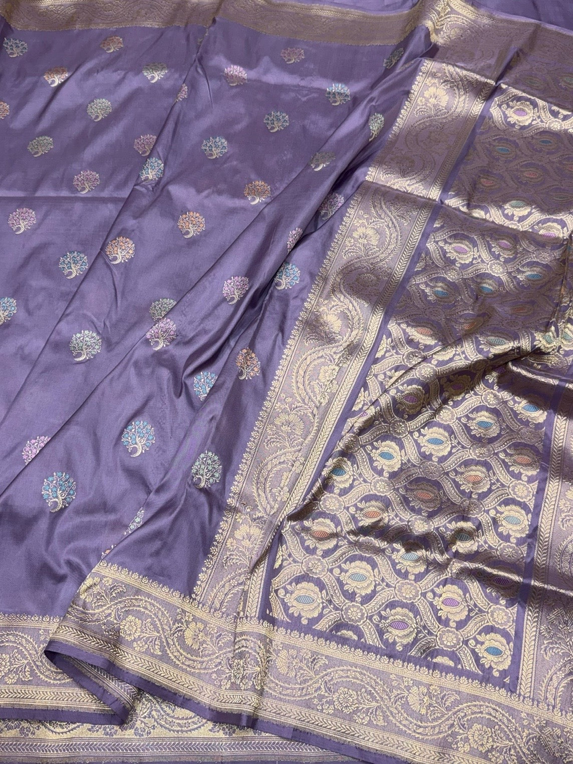 Lavender Handwoven Pure Banarasi Silk Saree