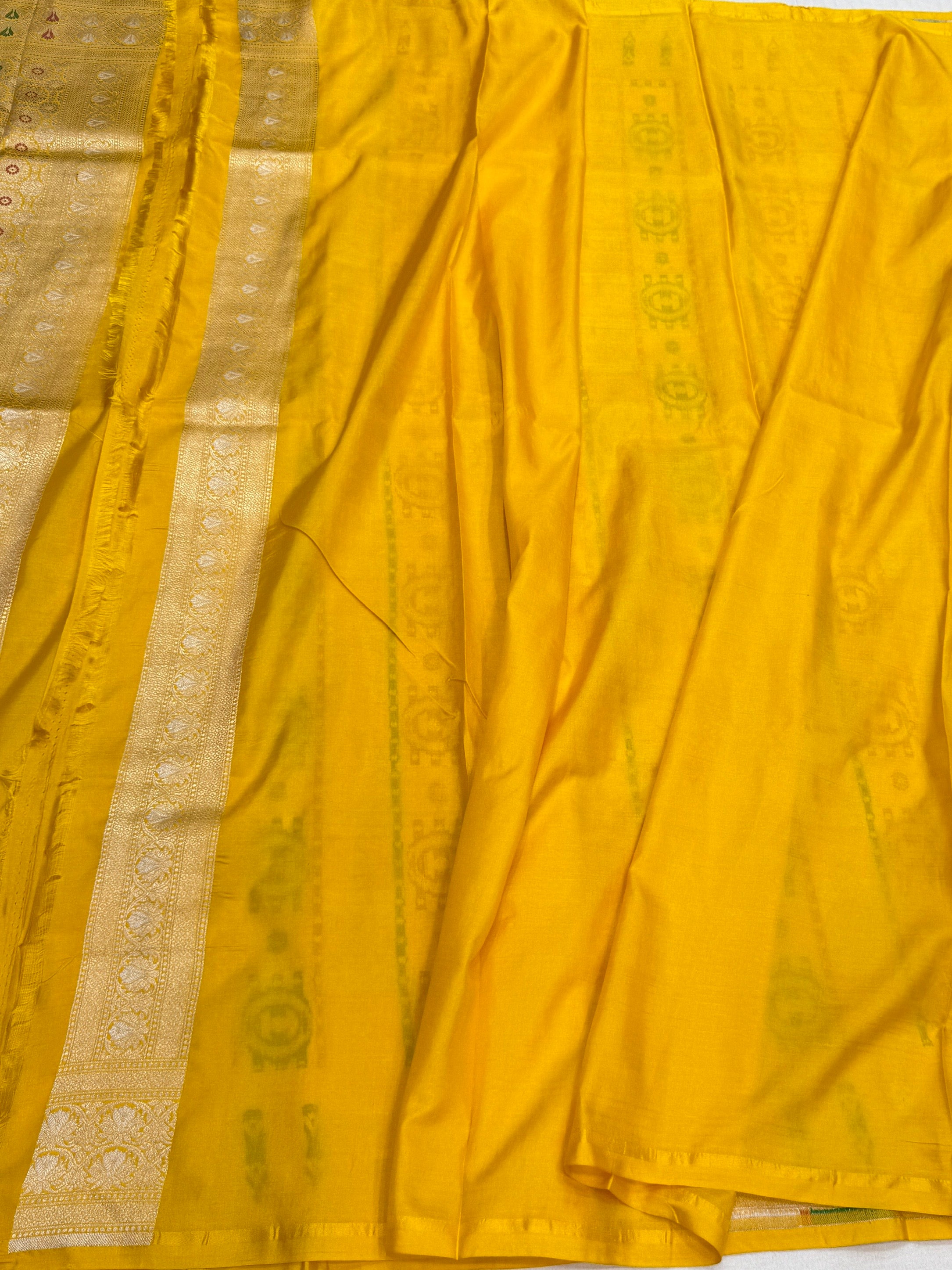 Banarasi Minakari Pure Katan Silk Saree | Pure Silk | Minakari Work | Cutwork Technique | Banarasi Katan Silk Saree