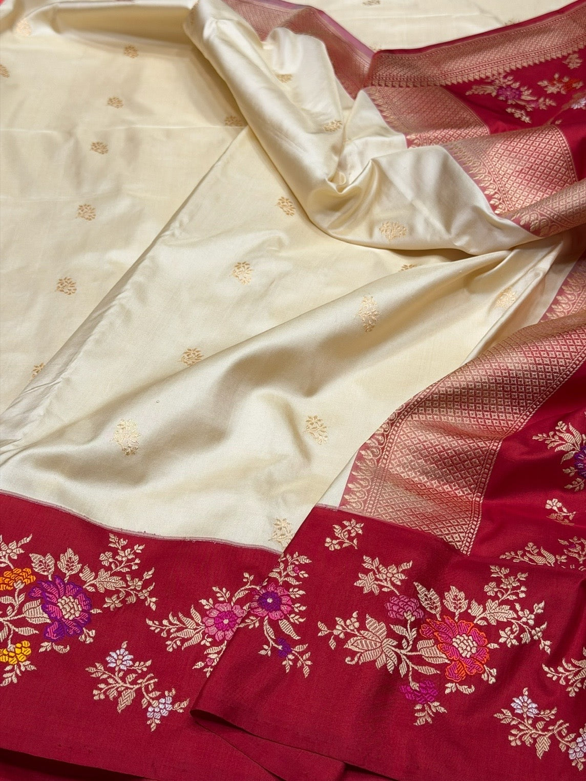Cream /Red Handwoven Pure Banarasi Silk Saree