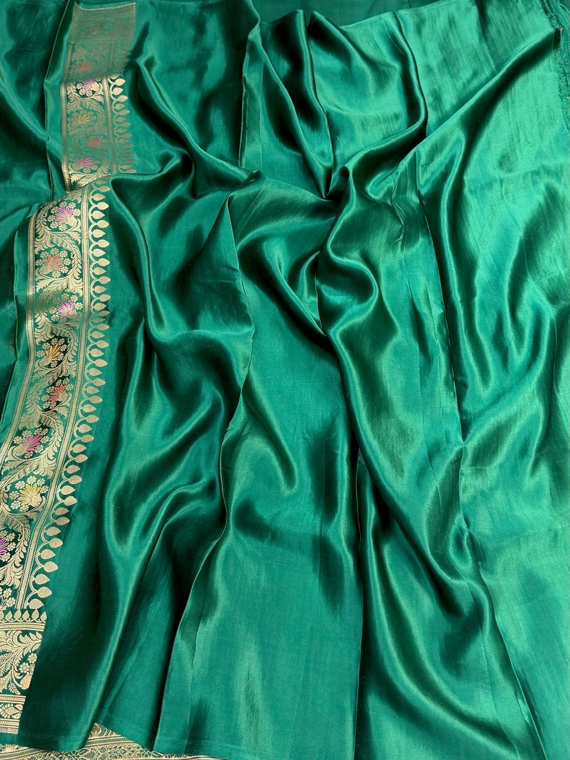 Bottle Green Handwoven Pure Mashru Banarasi Satin Silk Saree
