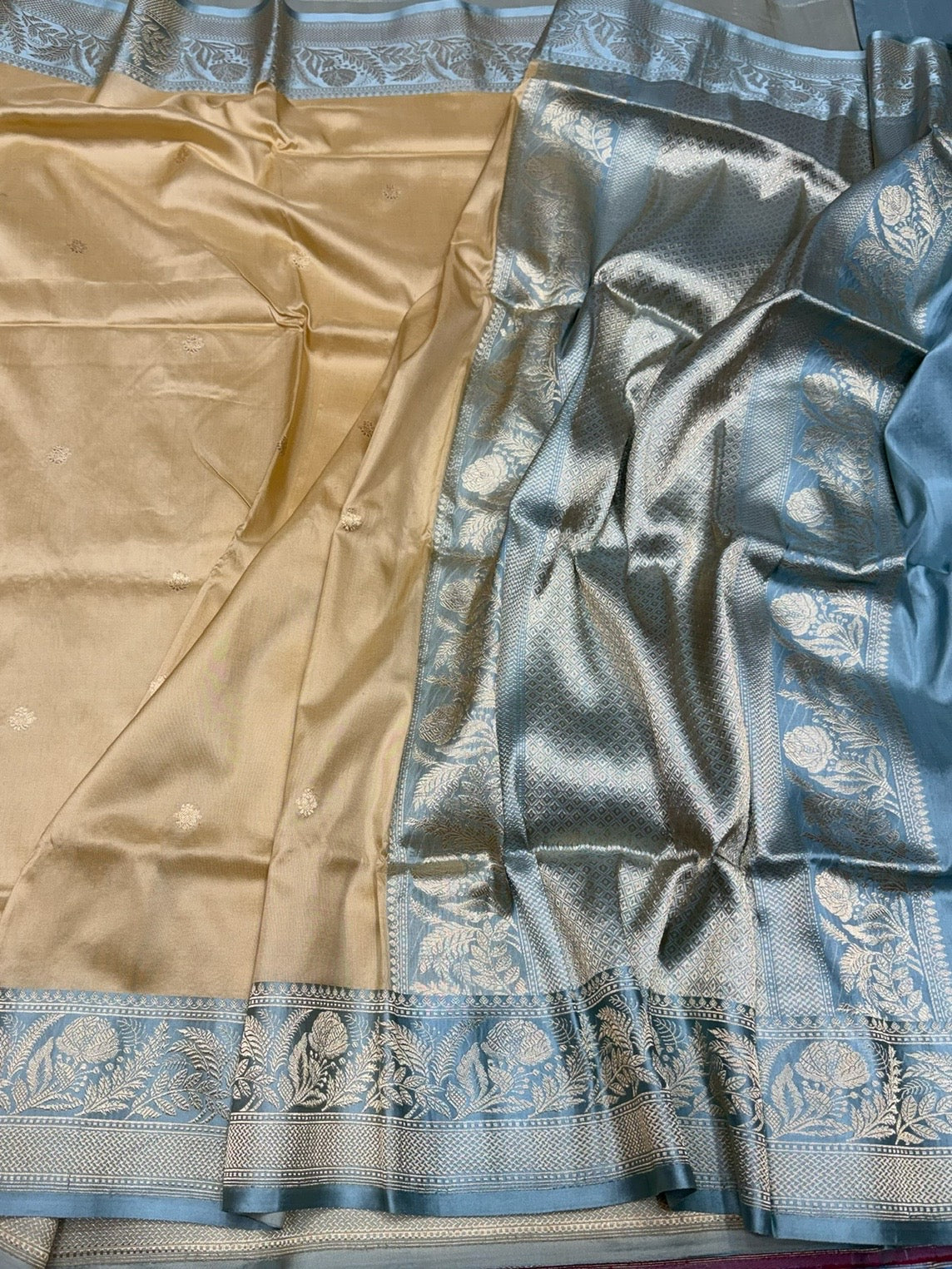 Beige Handwoven Pure Banarasi Silk Saree