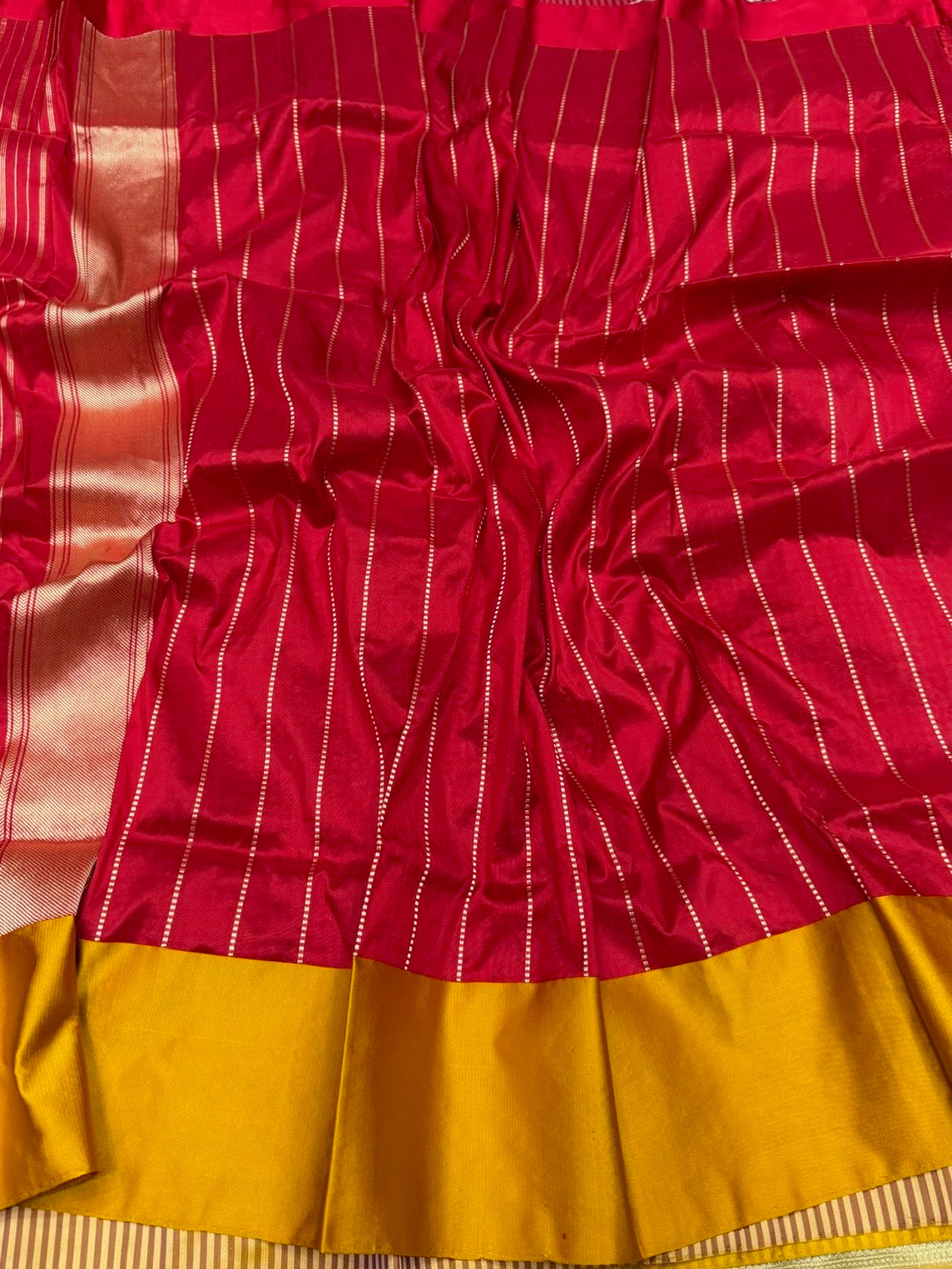 Red Handwoven Pure Banarasi Silk Saree