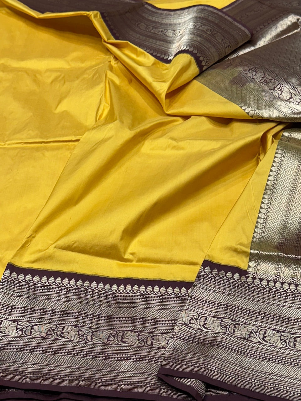 Yellow Handwoven Pure Banarasi Silk Saree