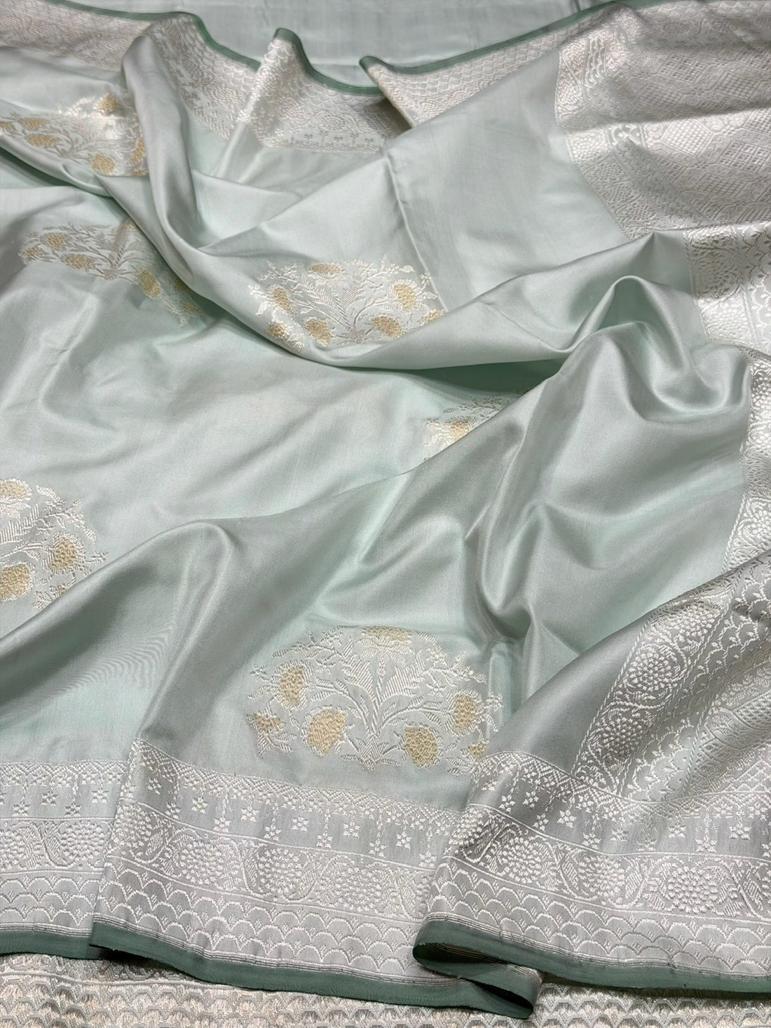 Powder Blue Handwoven Pure Banarasi Ektara Silk Saree