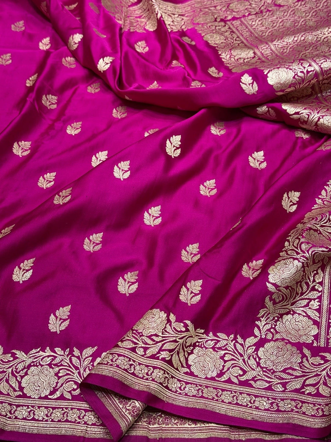 Rani Pink Handwoven Vintage Pure Banarasi Satin Silk Saree