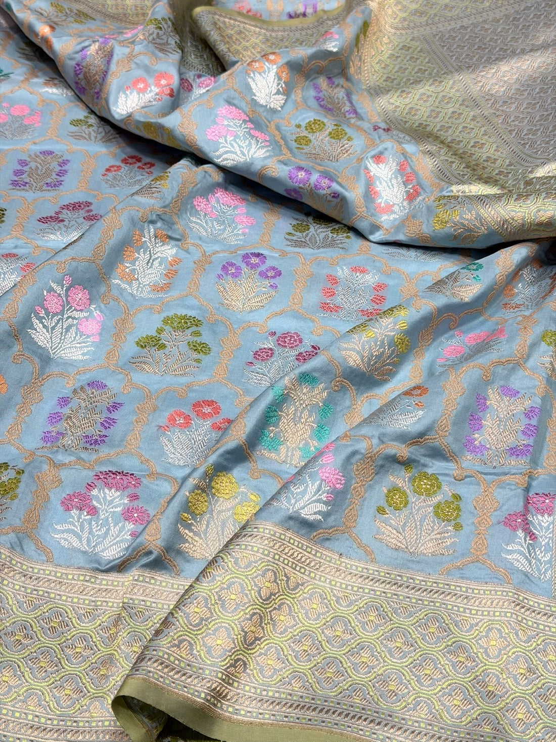 Powder Blue Handwoven Pure Banarasi Ektara Silk Saree – Luxury Kadwa Weave