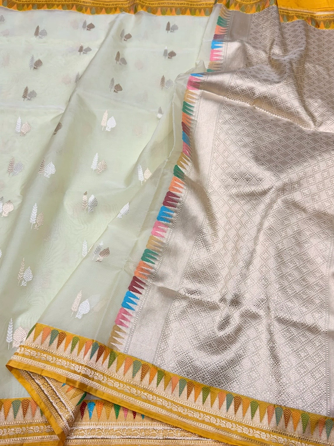 Lemon Yellow Handwoven Pure Organza Silk Saree