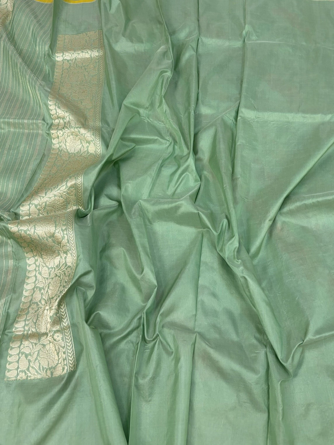 Pista Green Handwoven Pure Banarasi Rangkaat Silk Saree