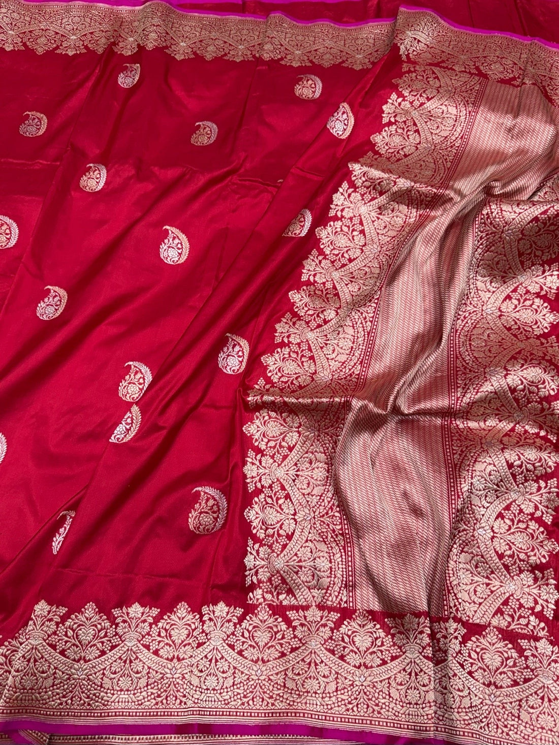 Red Handwoven Banarasi Pure Silk Saree