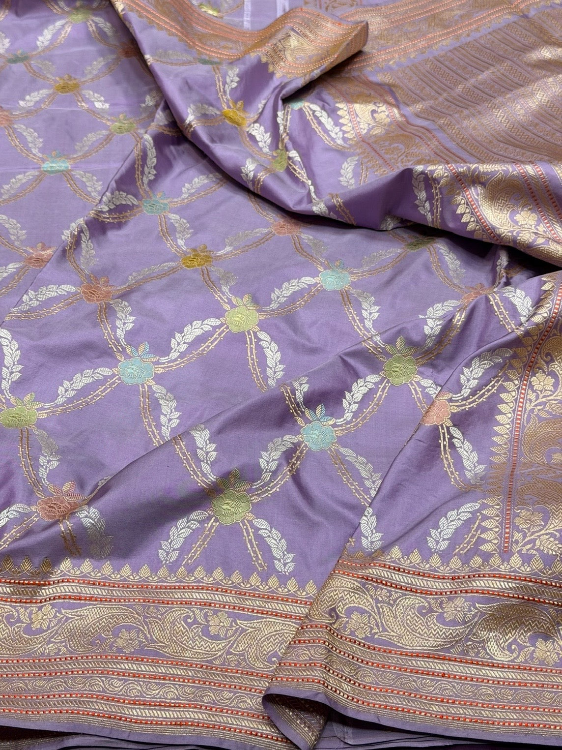 Lavender Handwoven Pure Banarasi Silk Saree – Kadwa Weave in 100% Katan Mulberry Silk