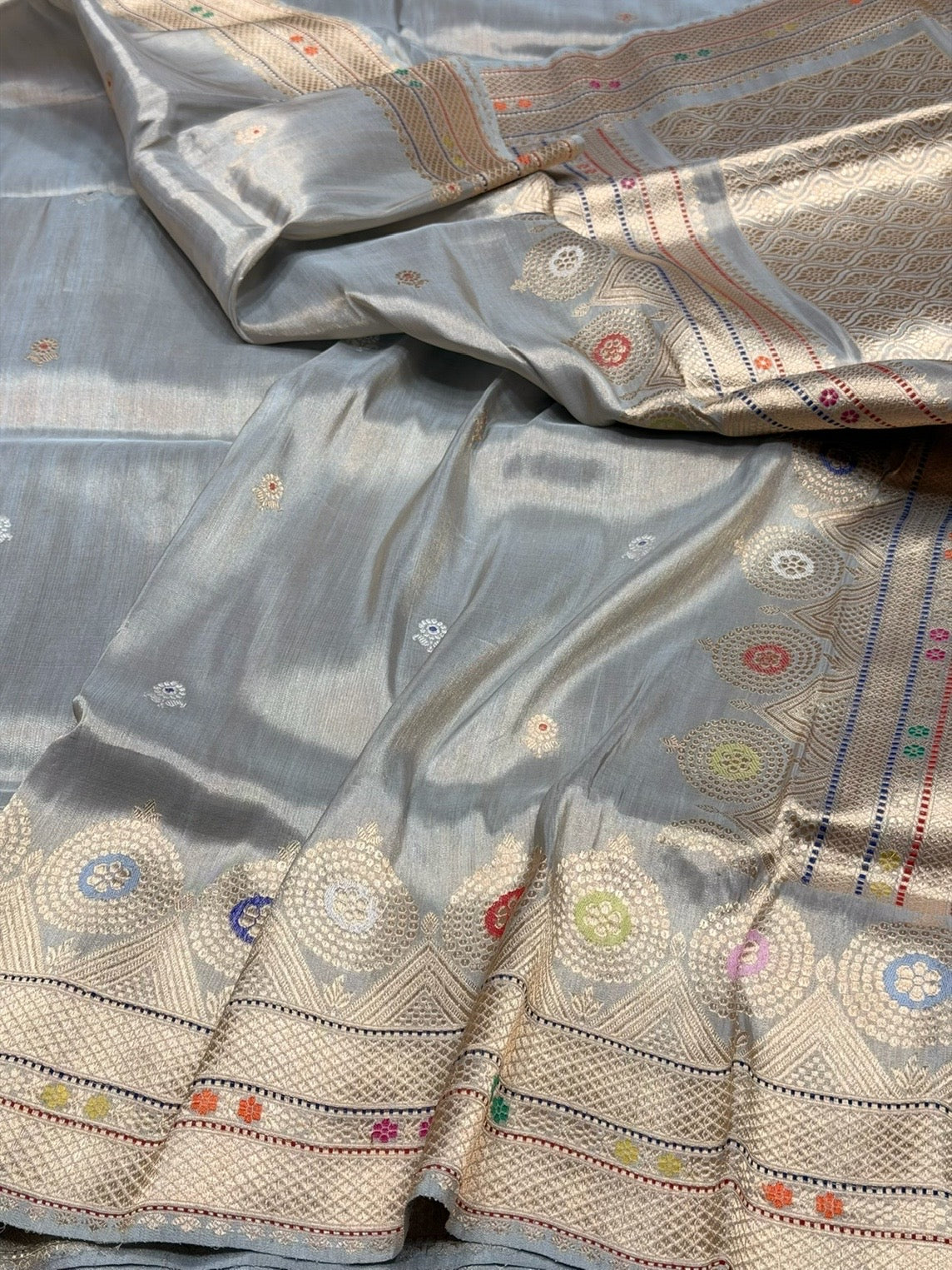 Ash Grey Handwoven Pure Banarasi Tissue Silk Saree