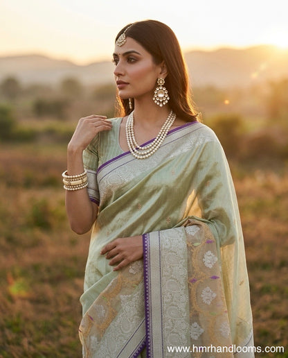 Soft Sea Green Handwoven Pure Banarasi Tissue Saree in Kadwa Weave | Pure Katan Tissue Silk