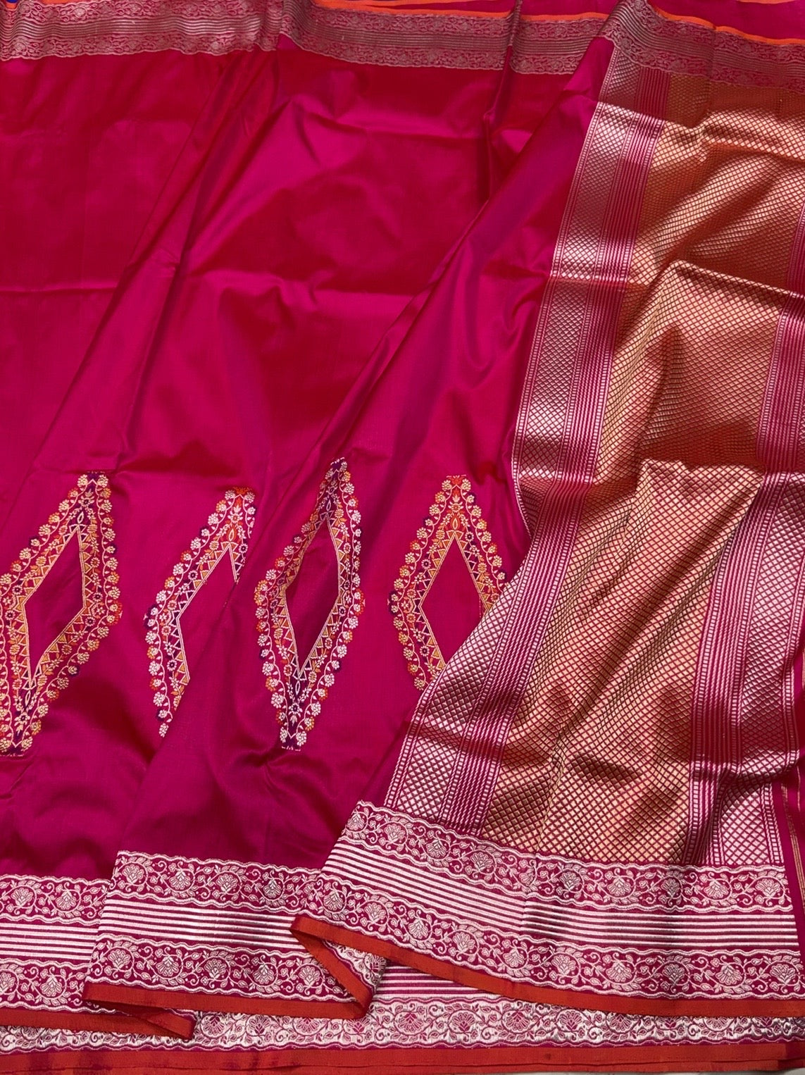 Rani Pink Handwoven Pure Banarasi Silk Saree