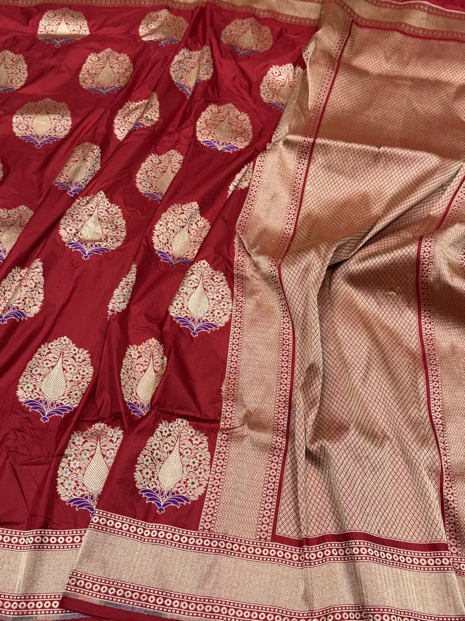 Red Banarasi Tilfi Minakari Pure Katan Silk Saree | Pure Silk | Minakari Work | Cutwork Technique | Banarasi Katan Silk Saree