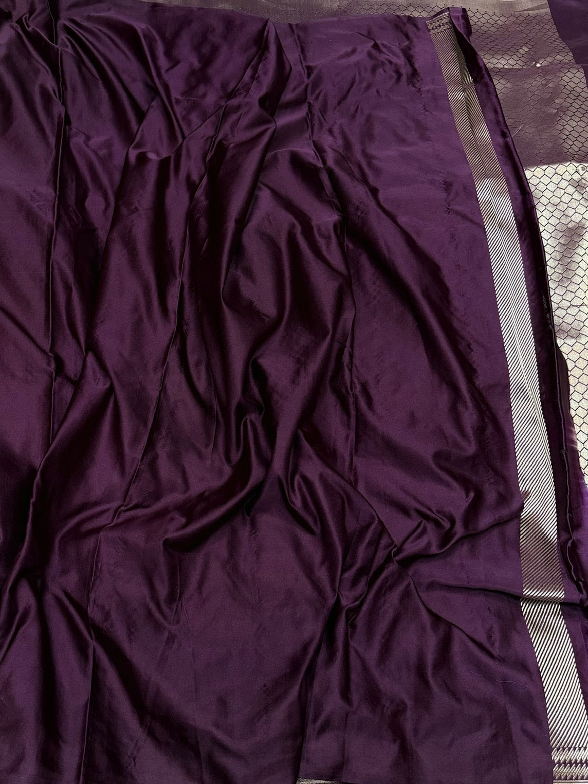 Wine Handwoven Pure Banarasi Satin Tanchoi Silk Saree