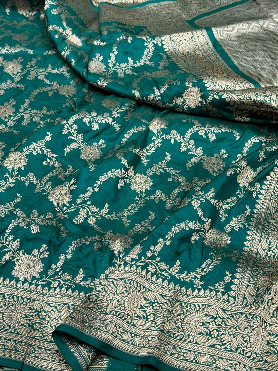 Banarasi Pure Katan Silk Saree | Pure Silk | Cutwork Technique | Banarasi Katan Silk Saree