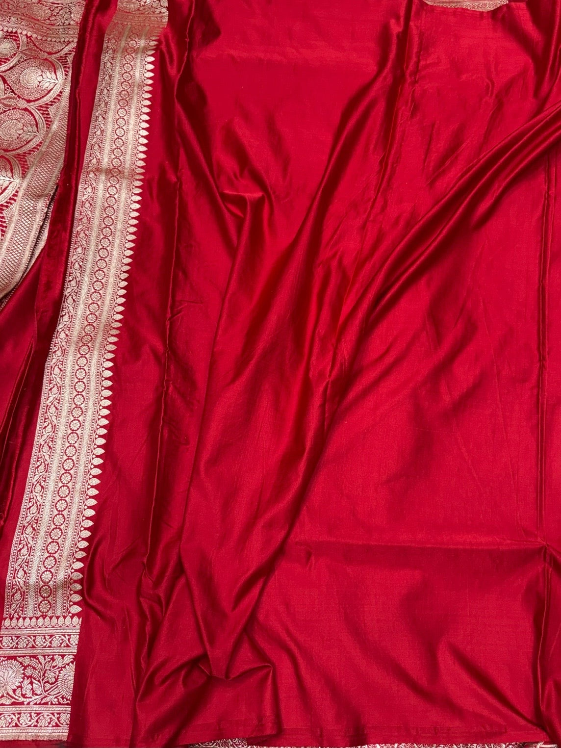 Red Handwoven Vintage Pure Banarasi Satin Silk Saree