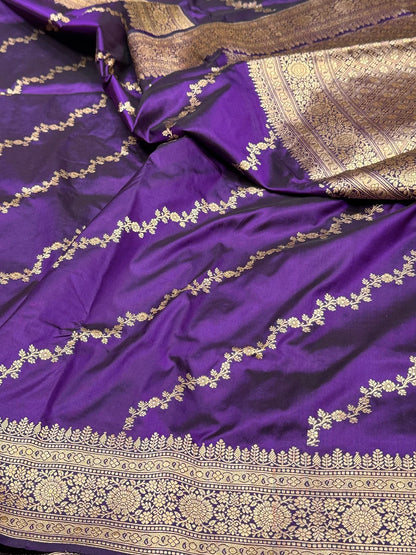 Cross Handwoven Pure Banarasi Silk Saree