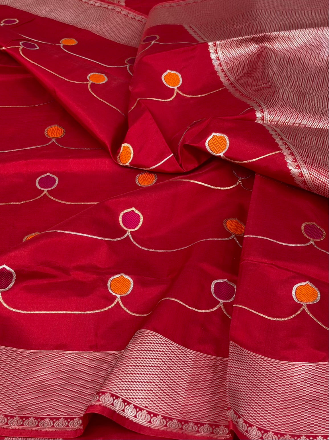 Red Handwoven Pure Banarasi Katan Silk Saree