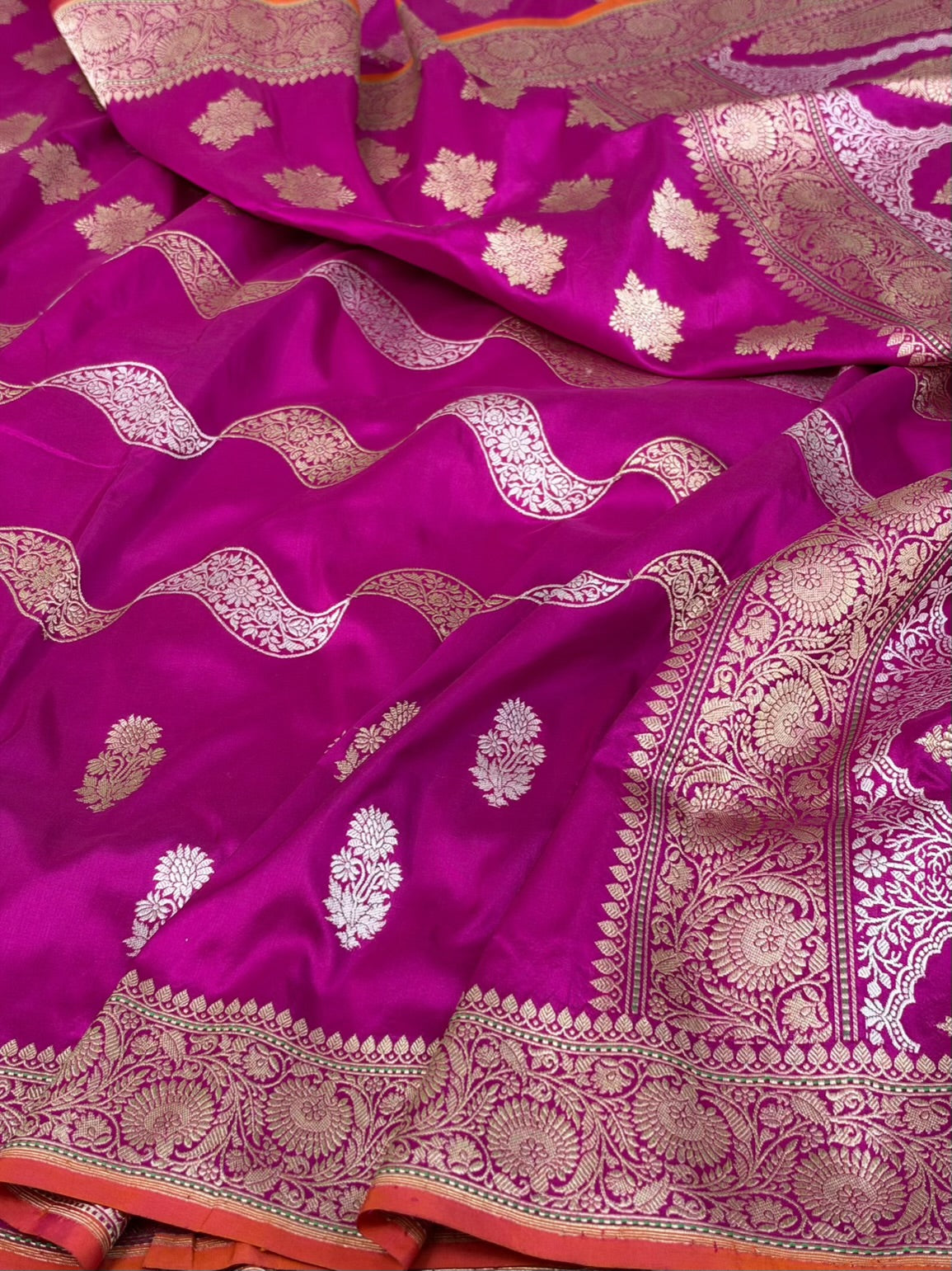 Rani Pink Handwoven Banarasi Pure Katan Silk Saree