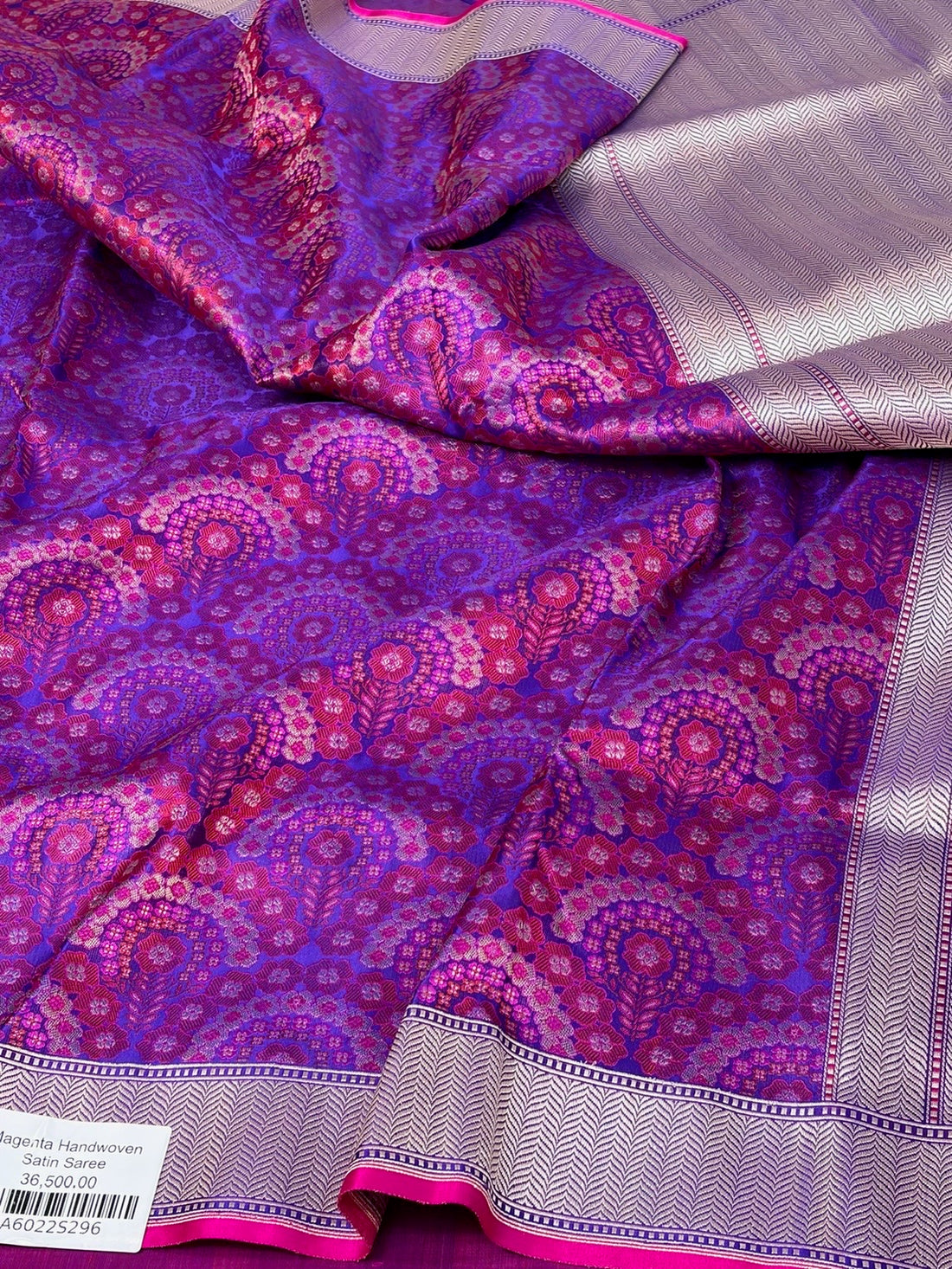 Purple Handwoven Pure Banarasi Satin Tanchoi Silk Saree