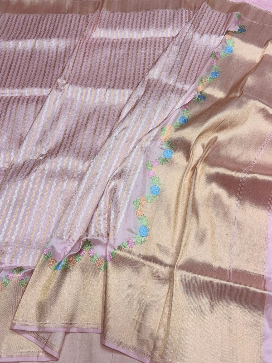 Baby Pink Handwoven Pure Banarasi Silk Saree – Kadwa Weave, Pure Katan-Mulberry Silk