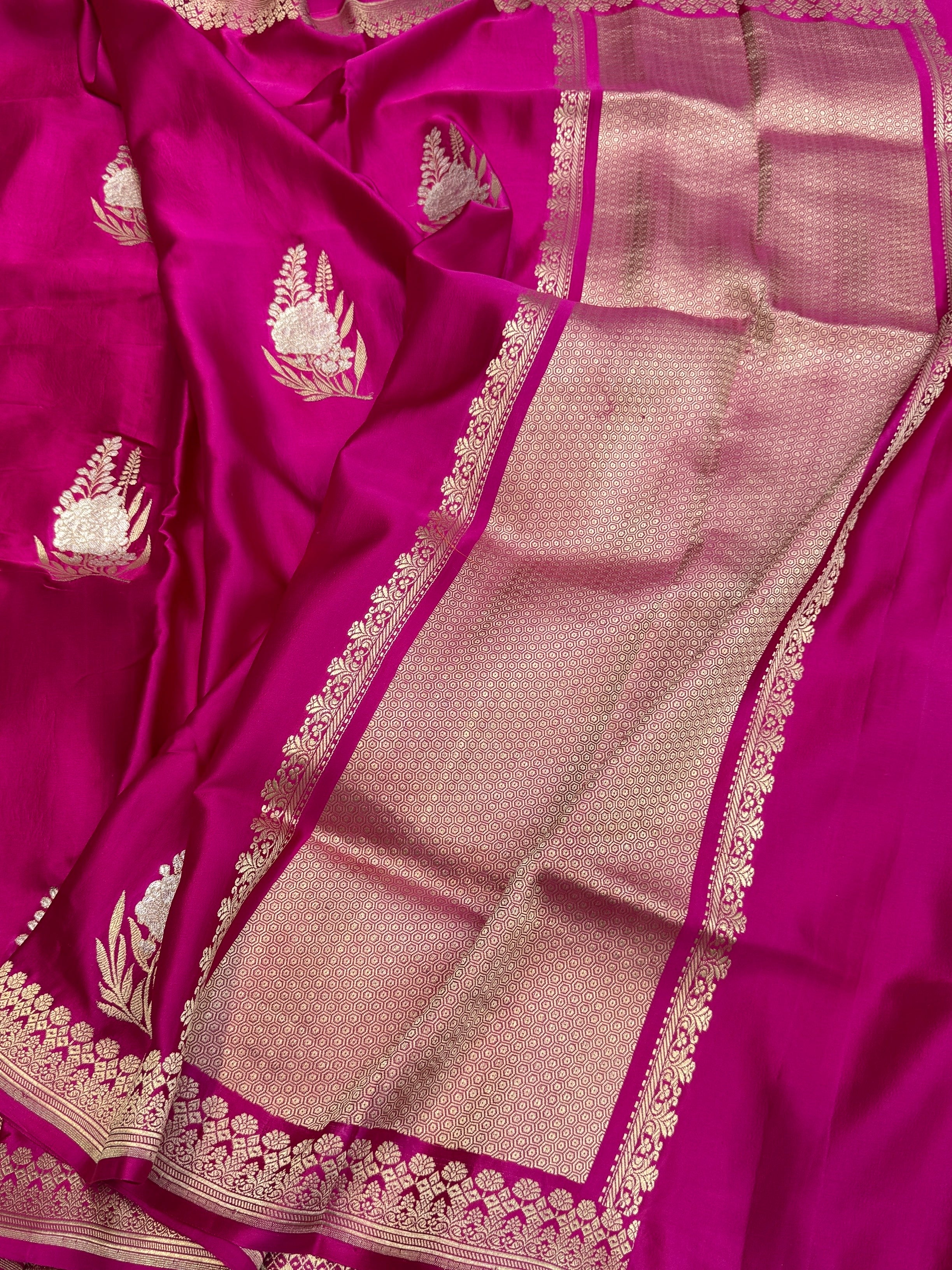 Rani Pink Handwoven Pure Mashru Banarasi Satin Silk Saree – Kadwa Weave | Authentic Banaras Handloom