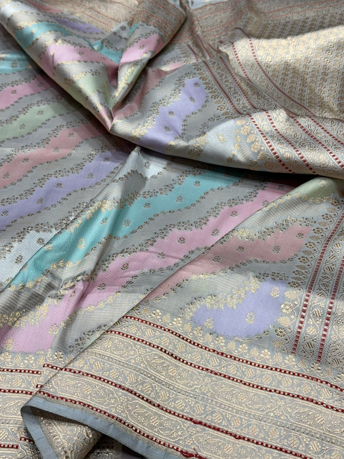 Ash Grey Handwoven Pure Banarasi Rangkaat Silk Saree