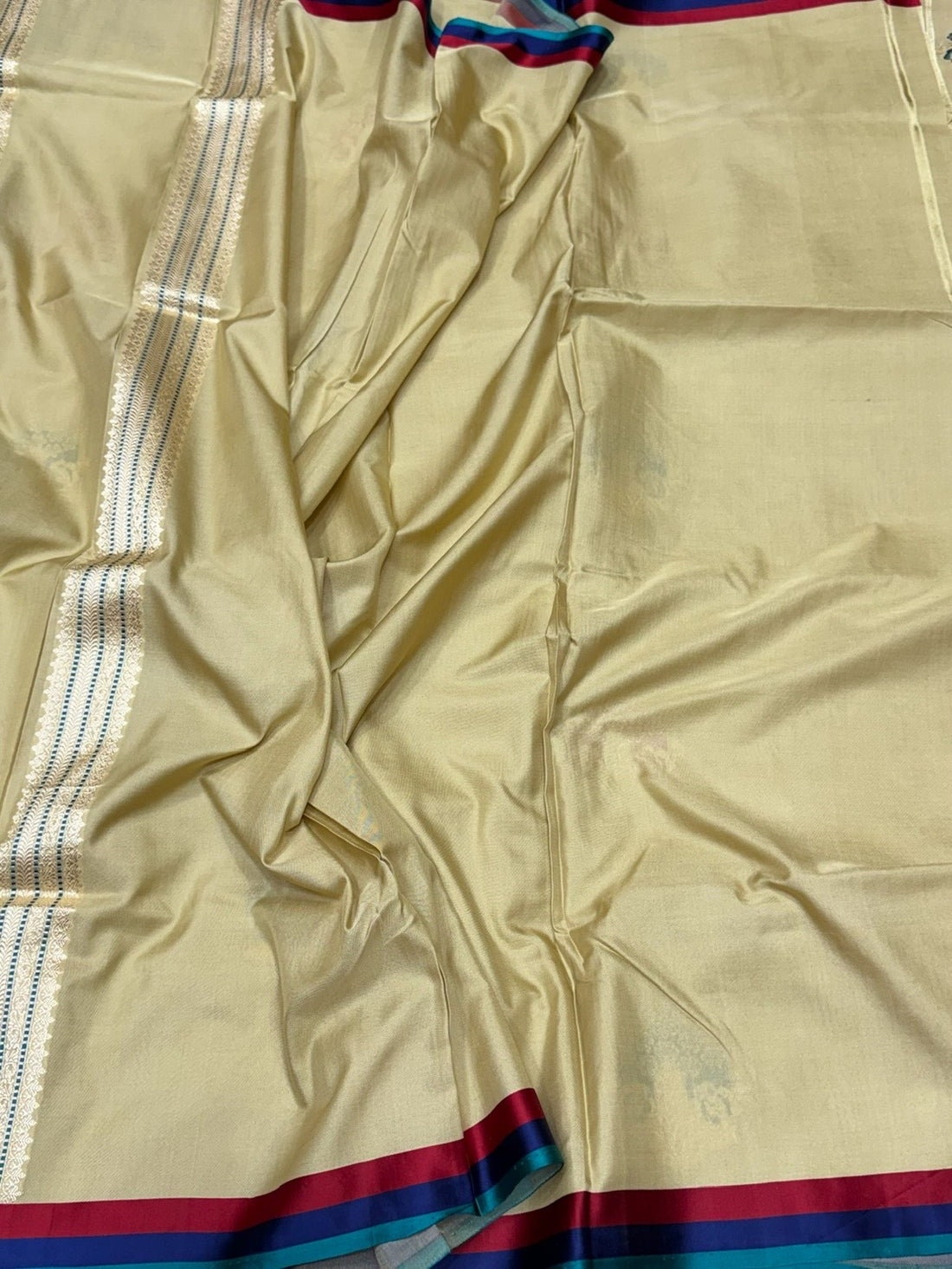 Beige Handwoven Pure Banarasi Ektara Silk Saree