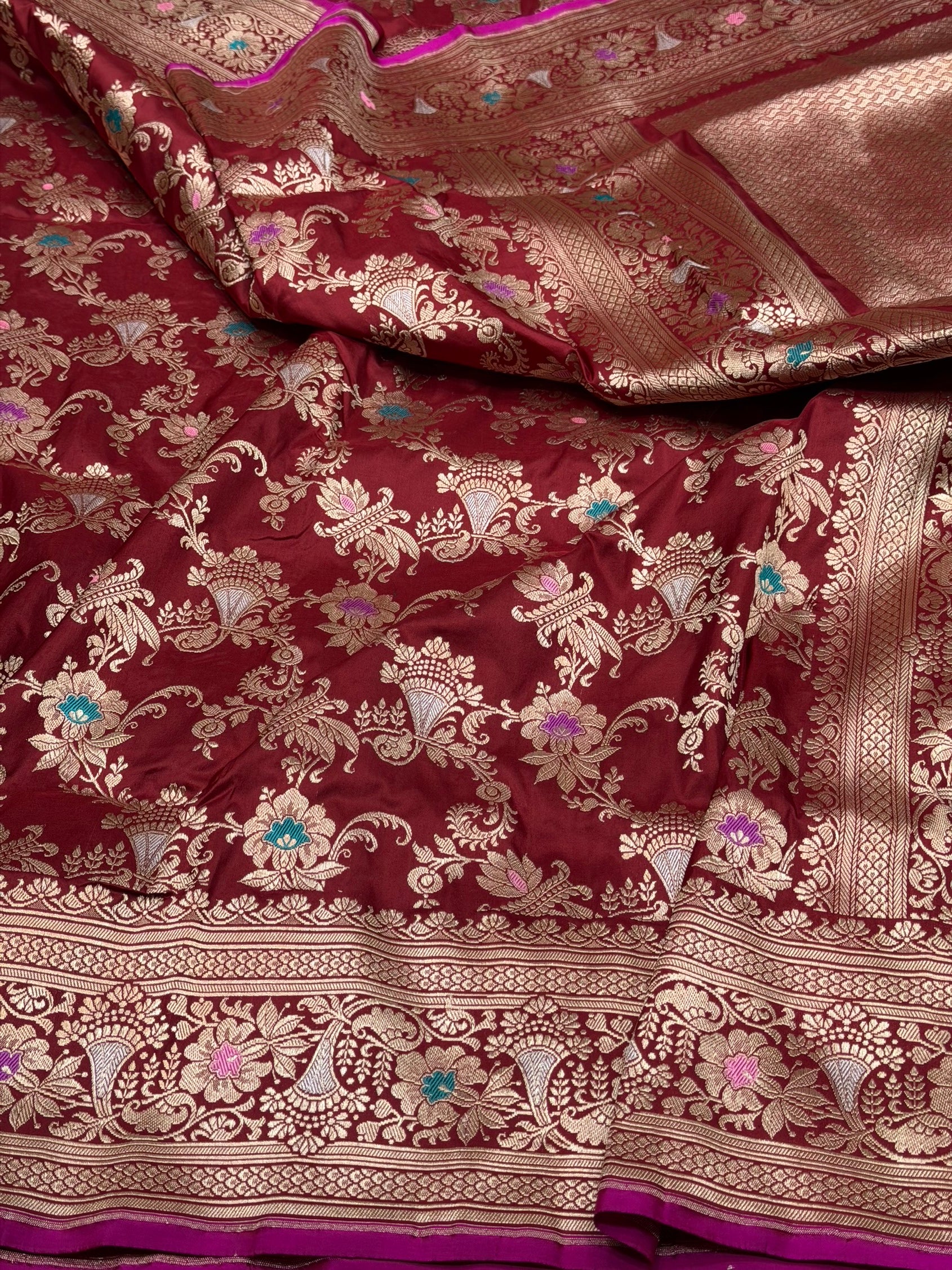 Red Handwoven Pure Banarasi Silk Saree in Kadwa Weave – 100% Katan Mulberry Silk