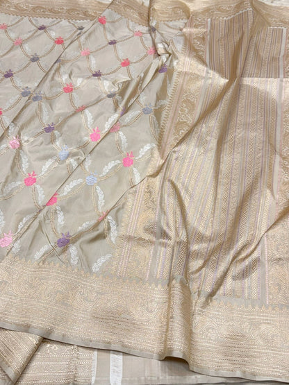 Cream Handwoven Pure Banarasi Silk Saree