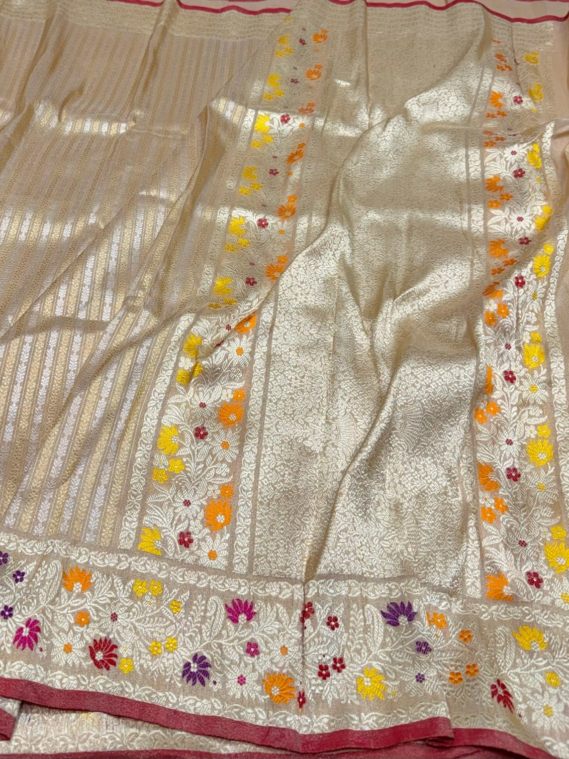 Cream Handwoven Pure Banarasi Silk Saree