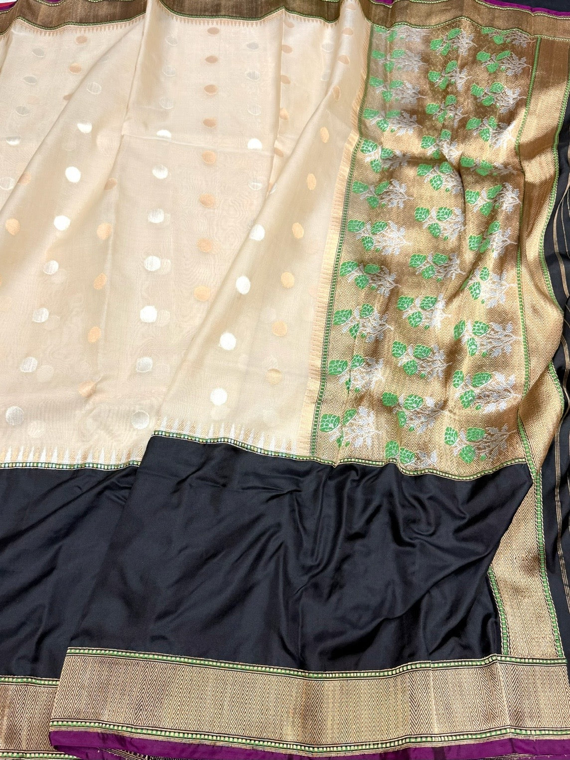 Ivory &amp; Black Handwoven Pure Organza Silk Saree