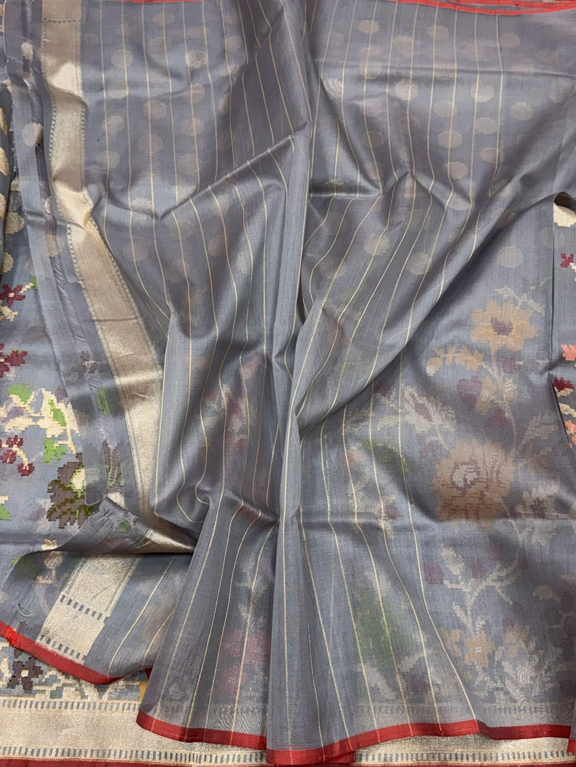 Grey Handwoven Pure Organza Jamdani Saree