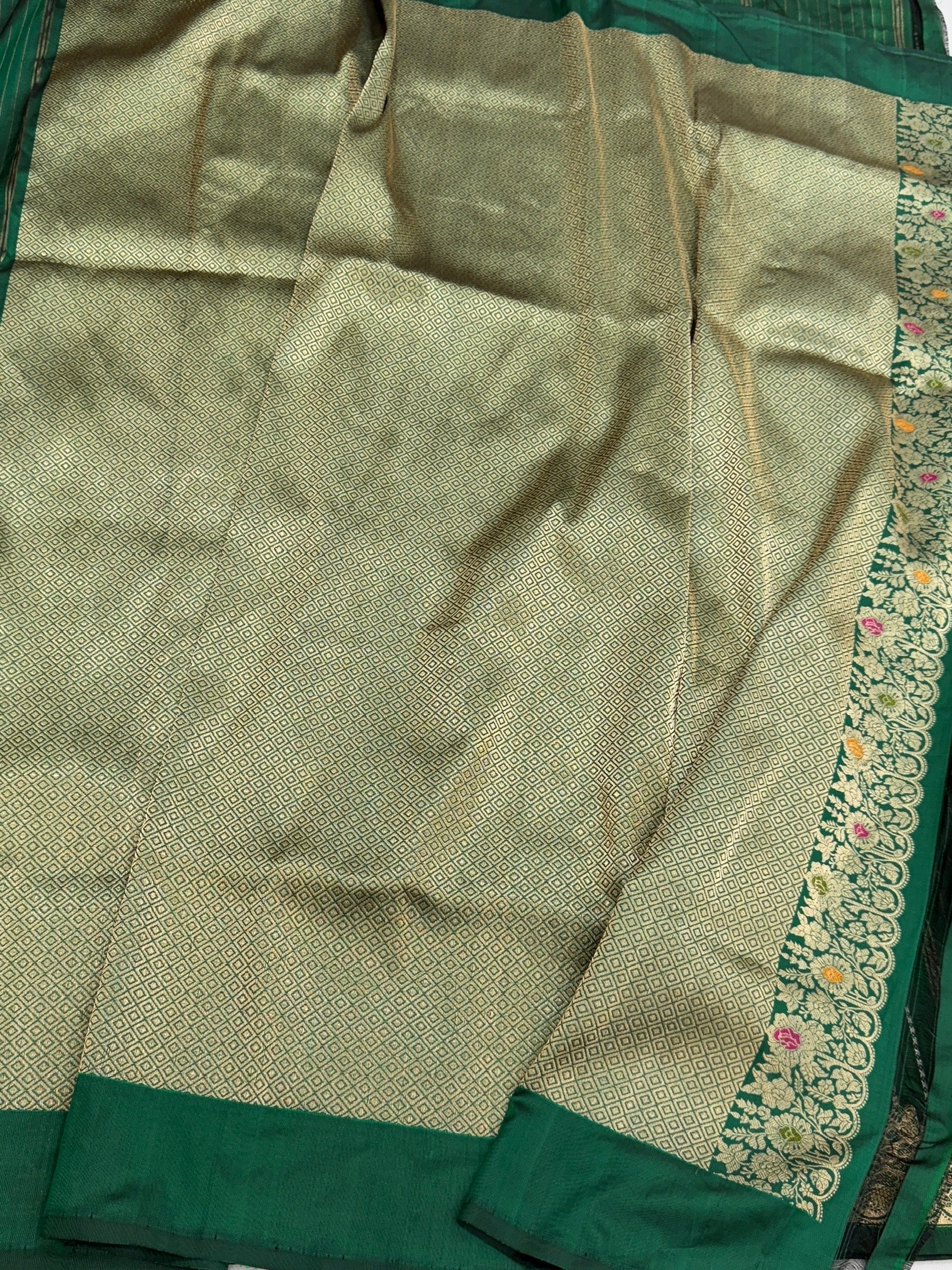 Bottle Green Handwoven Pure Banarasi Silk Saree | Pure Katan Silk | Kadwa Weave | HMR Handlooms