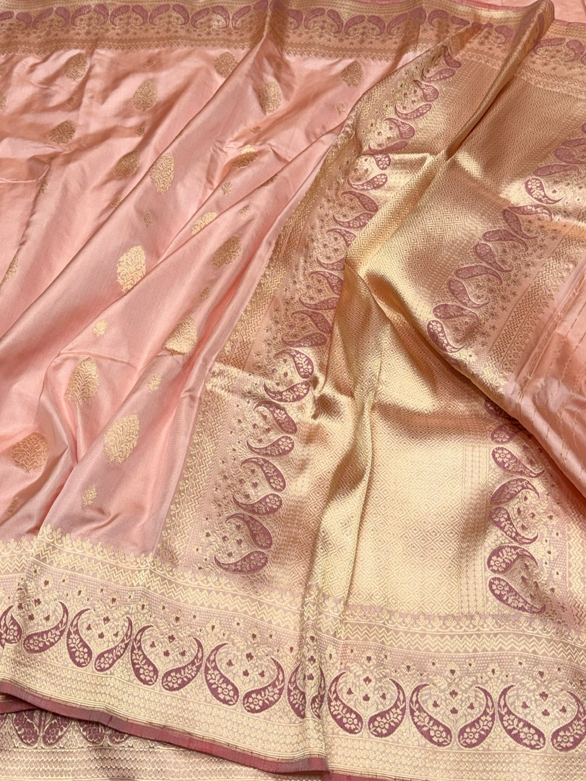 Peach Handwoven Pure Banarasi Ektara Silk Saree – Luxury Kadwa Weave