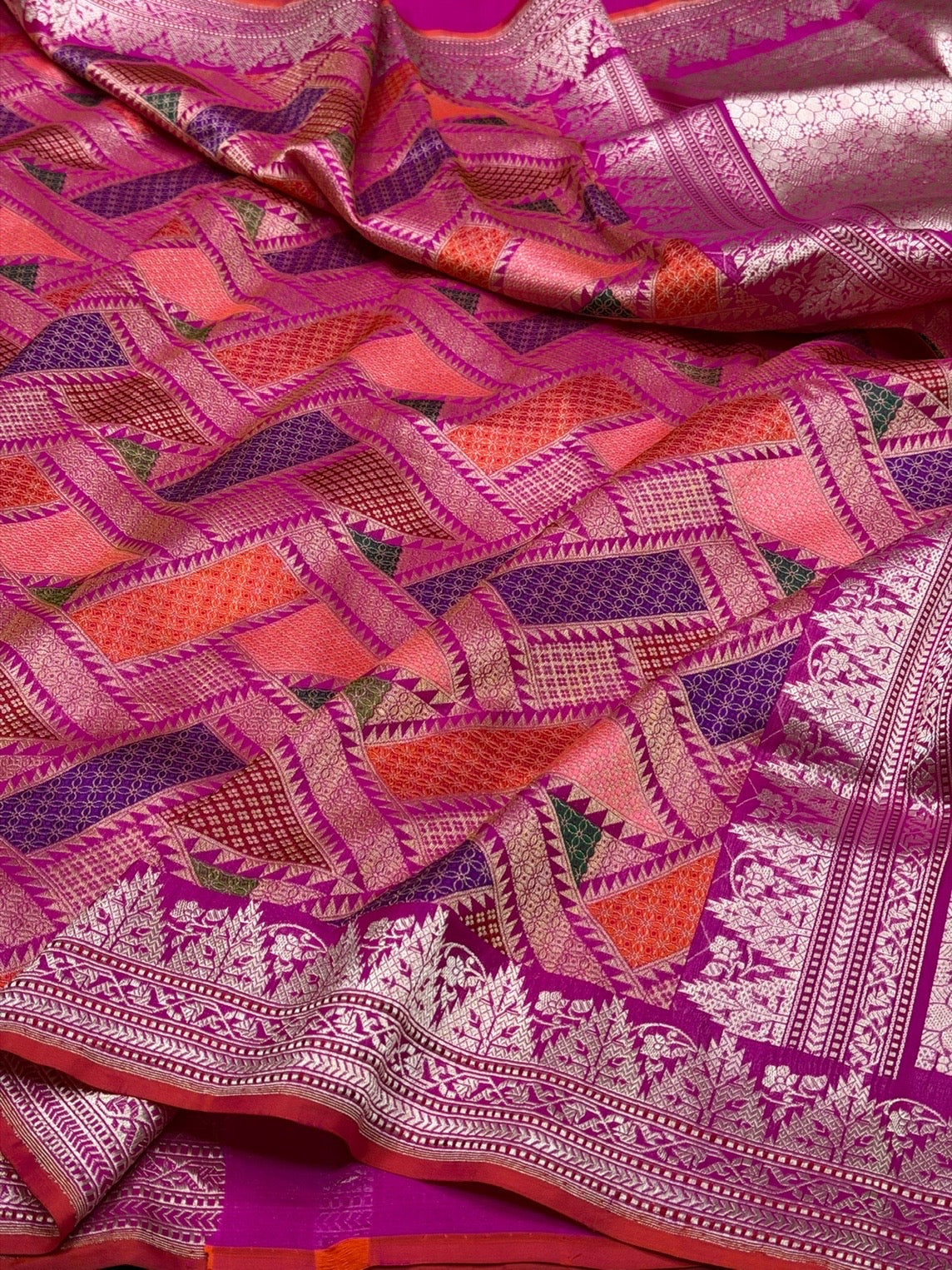 Rani Pink Handwoven Pure Banarasi Kimkhab Silk Brocade Saree